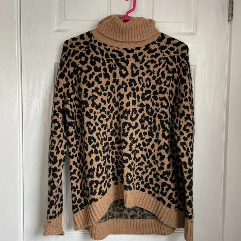 J.Crew Alpaca Blend TURTLENECK Animal Print Asymmetrical Hem Sweater
